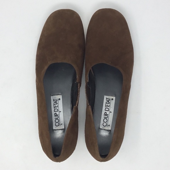 COUP D’ETAT Brown Suede Flats. - Picture 5 of 12